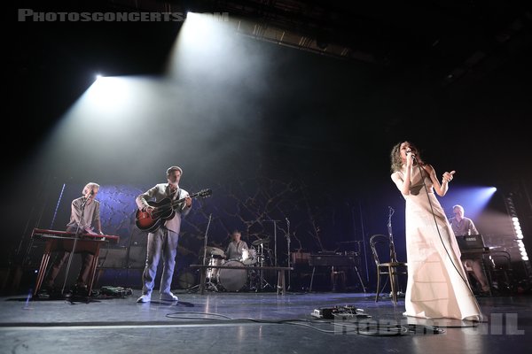 PJ HARVEY - 2023-10-13 - PARIS - Olympia - James Johnston - Polly Jean Harvey - John Parish - Jean-Marc Butty - Giovanni Ferrario